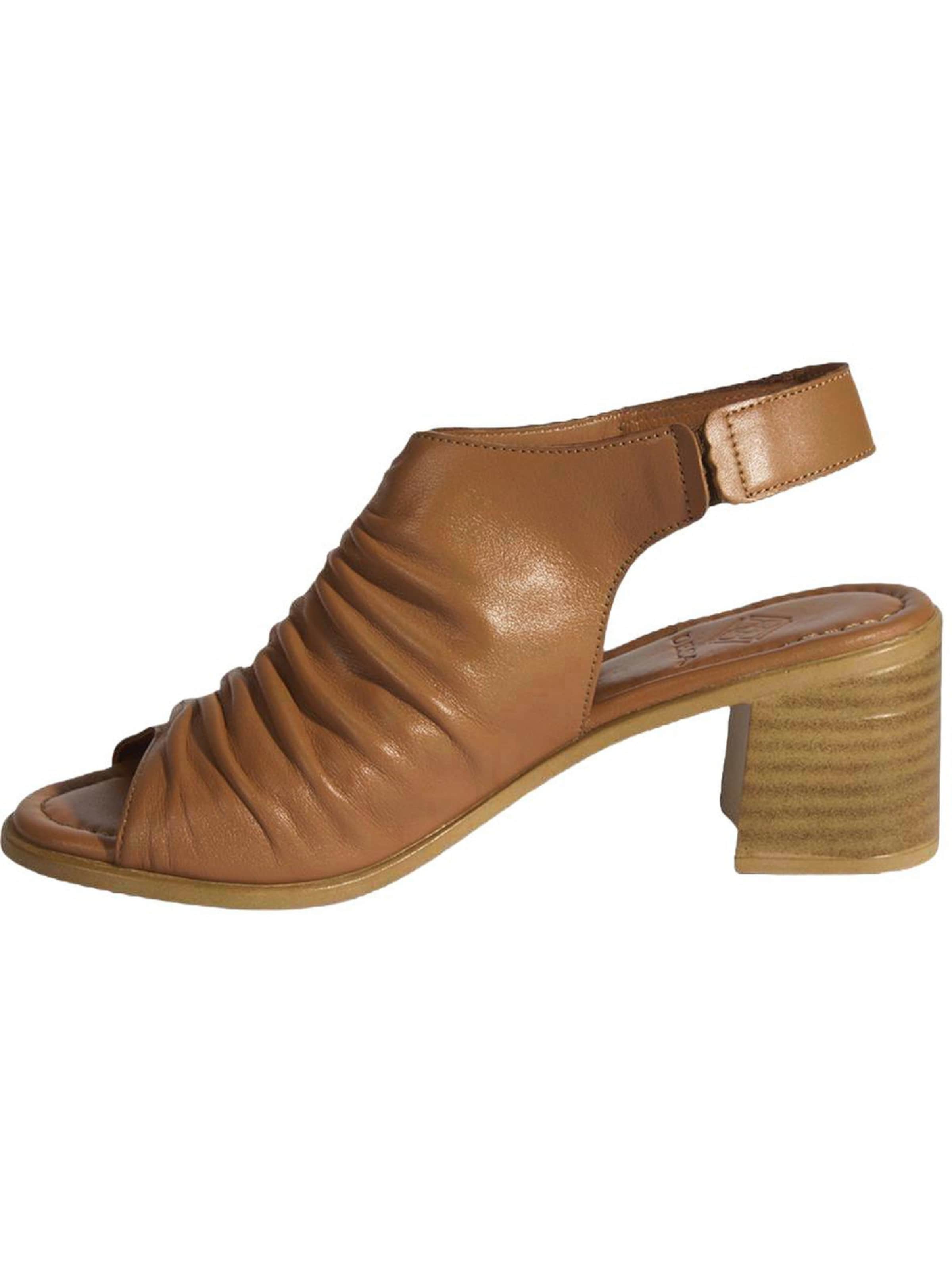 Desa T-Bar Sandals 'Sandalen' in Brown