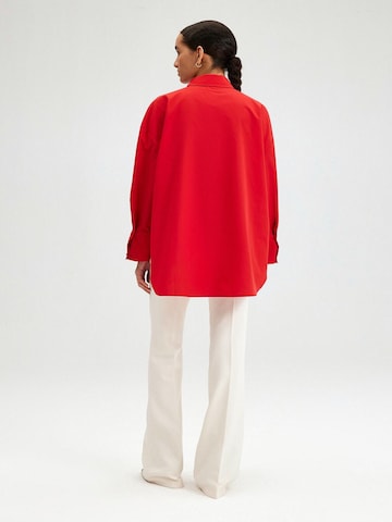 Touche Prive Shirt in Red