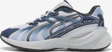 Baskets basses PUMA en blanc : devant