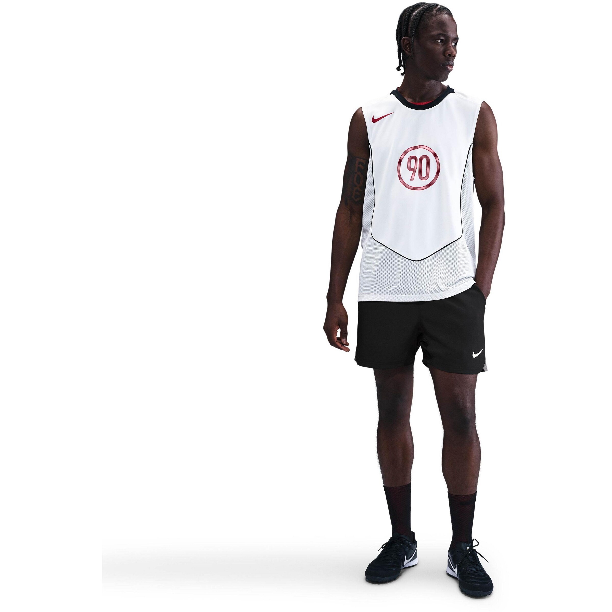 NIKE Regular Workout Pants 'Total90' in Black