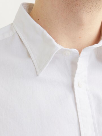 Jack & Jones Plus Slim fit Button Up Shirt in White