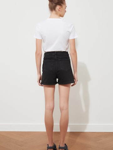 Regular Jean Trendyol en noir