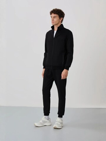 Tommy Life Tracksuit 'Aktive Sets' in Black