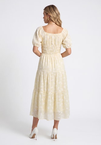 Robe faina en jaune