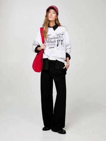 Bluză de molton de la Pull&Bear pe gri
