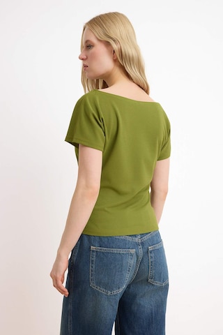 Tricou de la Trendyol pe verde