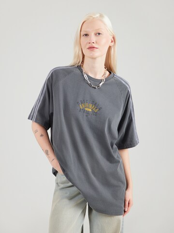 Tricou de la ADIDAS ORIGINALS pe gri: față