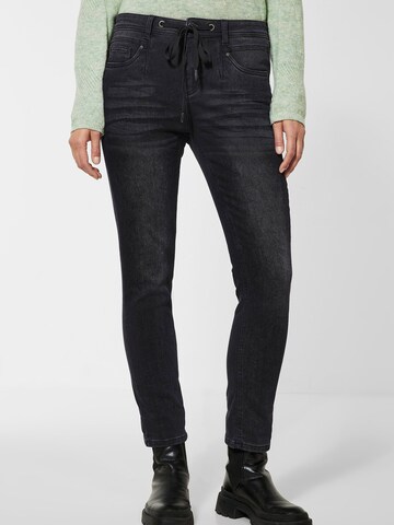 STREET ONE Slimfit Jeans 'Bonny' in Zwart: voorkant