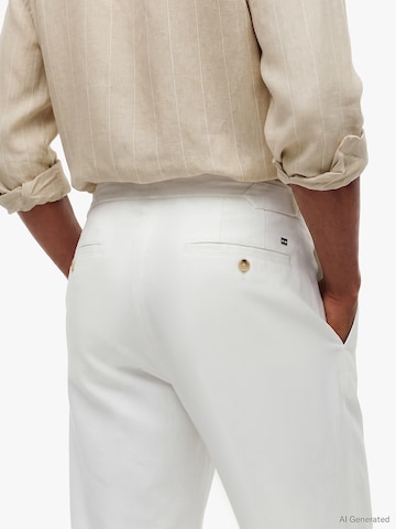 TOMMY HILFIGER Regular Trousers with creases in White