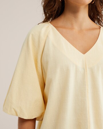 WE Fashion Blouse in Yellow