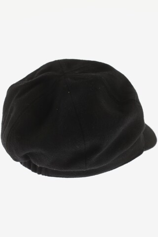 s.Oliver Hat & Cap in 56 in Black