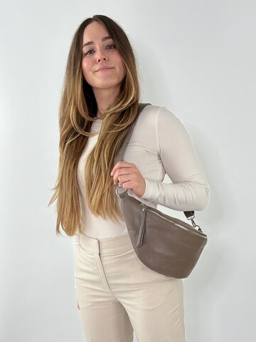 lePelou Gürteltasche in Grau