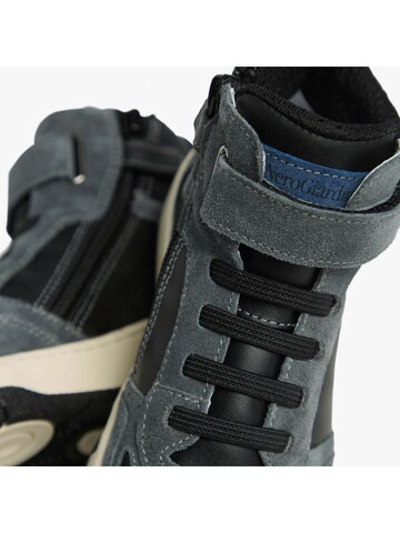 Nero Giardini Sneakers in Grijs