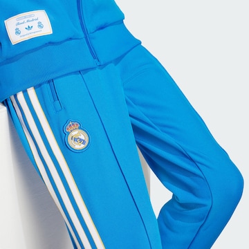 ADIDAS ORIGINALS Tapered Hose 'Real Madrid Terrace Icons' in Blau