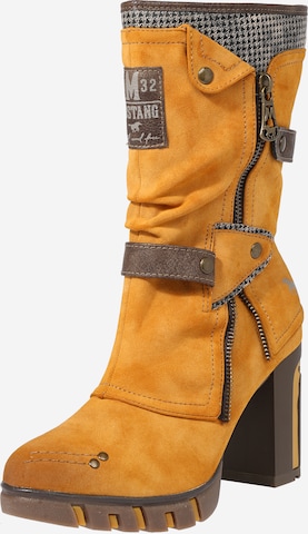 Bottes MUSTANG en jaune : devant