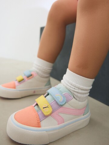Baskets Next en mélange de couleurs