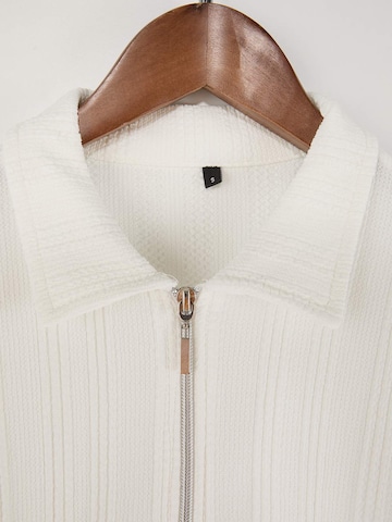 Trendyol - Camiseta en blanco
