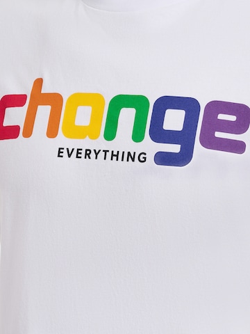 T-Shirt 'Change' Hummel en blanc