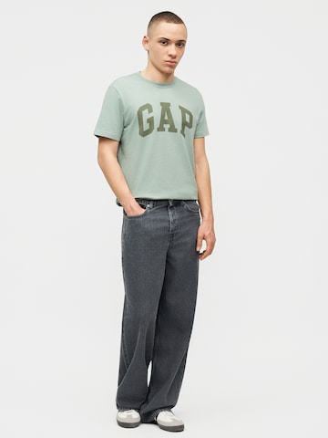 Tricou 'EVERYDAY' de la GAP pe verde