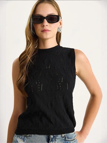 Bianco Lucci Gebreide top in Zwart: voorkant