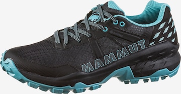 MAMMUT Flats 'Sertig Ii' in Black: front