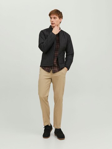 JACK & JONES - Regular Calças chino 'Kane' em bege