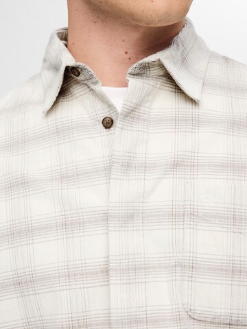 SELECTED HOMME Comfort Fit Paita värissä valkoinen