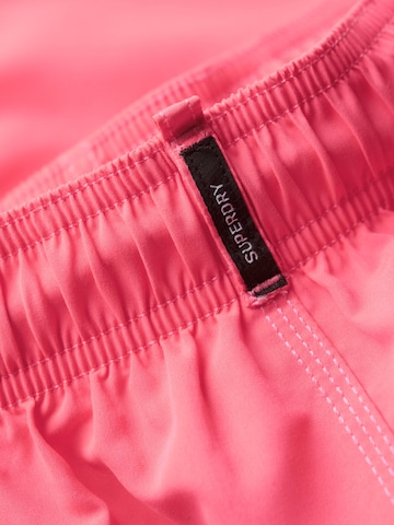 Shorts de bain Superdry en rose