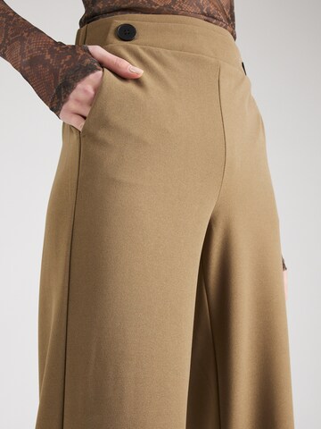 VERO MODA Wide leg Trousers in Green