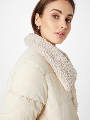 ESPRIT Jacke in Beige