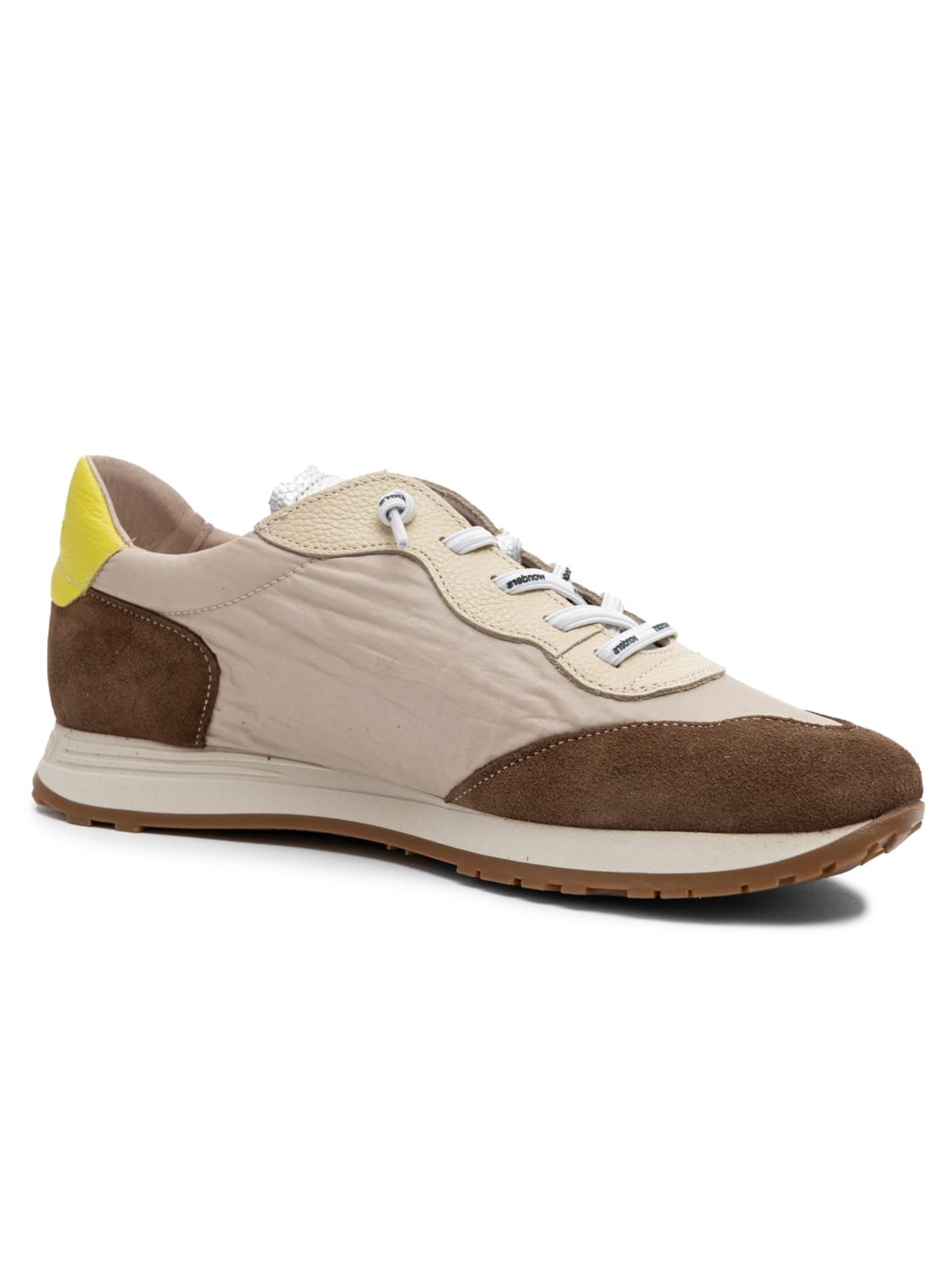 Wonders Platform trainers in Beige