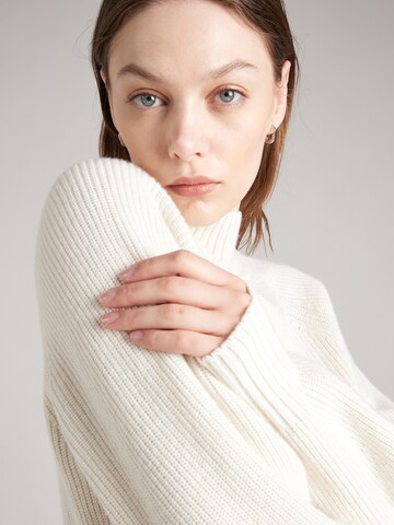 HUGO Sweater 'Sorellasy' in White