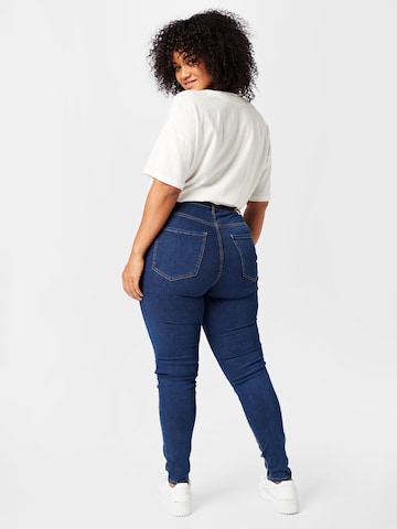 Slimfit Jeans 'Molly' de la Gina Tricot Curve pe albastru