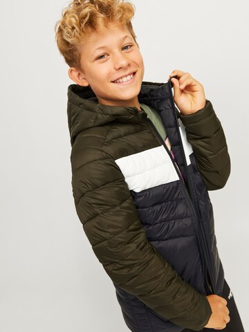 Jack & Jones Junior Χειμερινό μπουφάν 'JJESprint' σε πράσινο