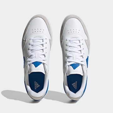 ADIDAS SPORTSWEAR Низкие кроссовки в Белый
