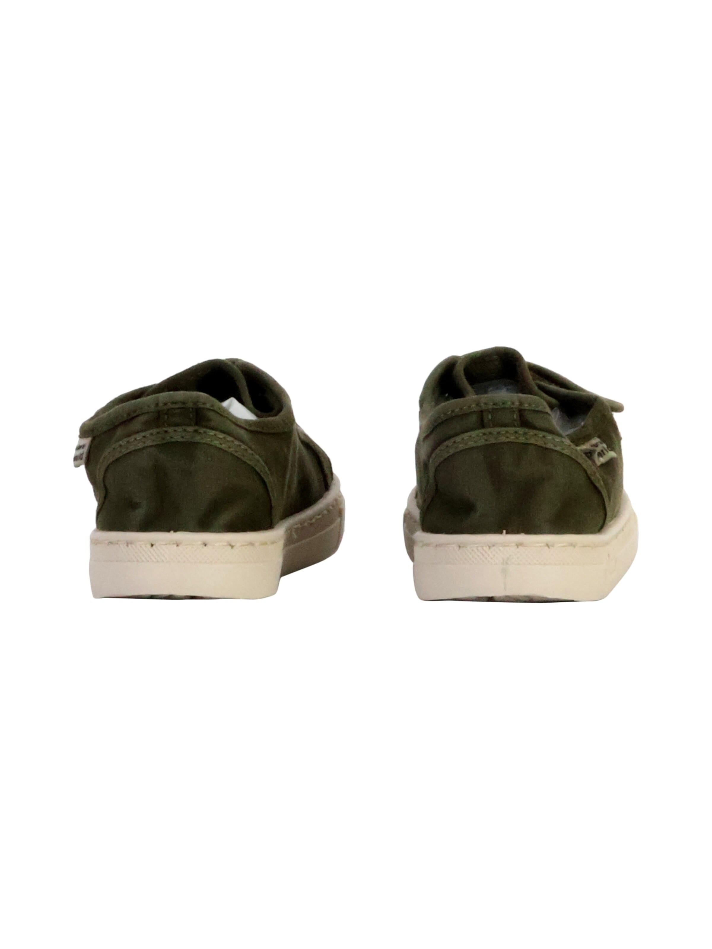Sneaker di Tamaris in verde