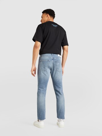 Calvin Klein Jeans Štandardný strih Džínsy 'AUTHENTIC DAD Jeans' - Modrá