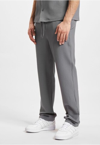Loosefit Pantaloni 'Paris' di DEF in grigio