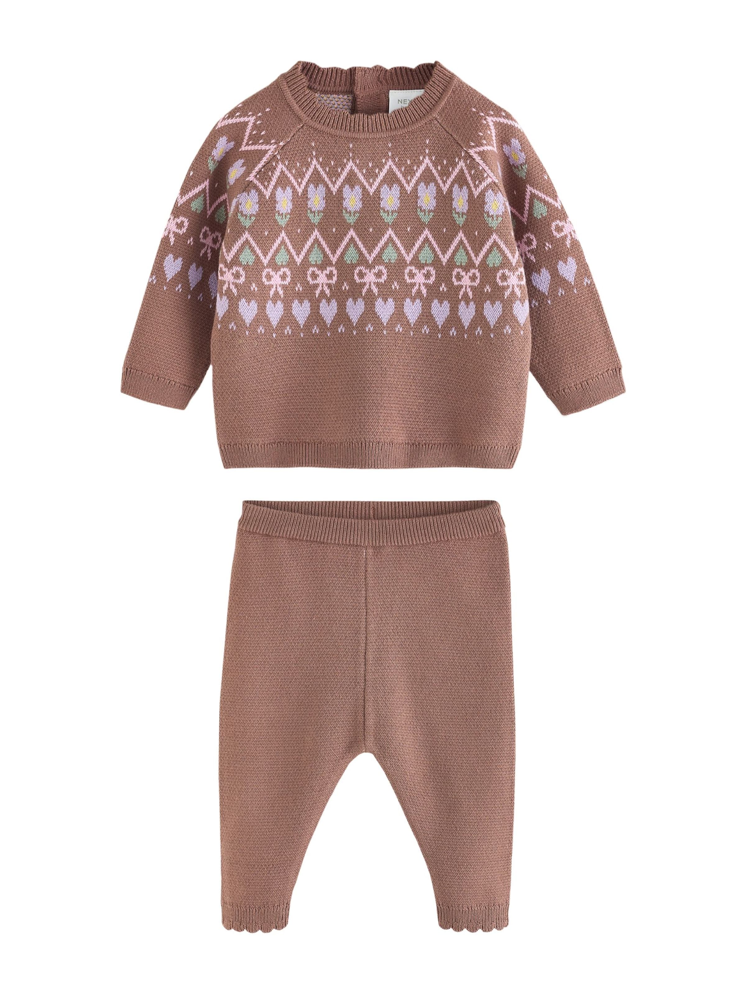 Next - Conjunto en marrón: frente