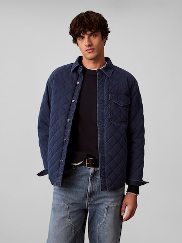 Calvin Klein Jeans Szabványos Átmeneti dzseki - kék: elől