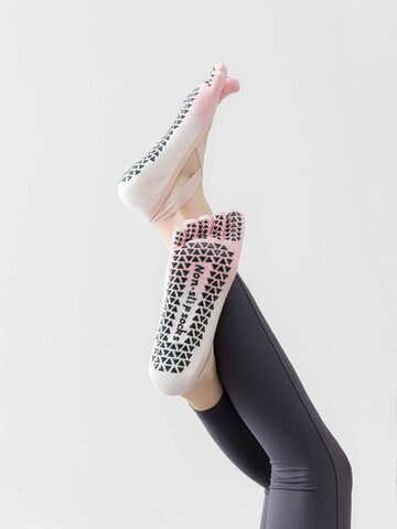Millo Athletic Socks 'Freedom Yoga' in Pink