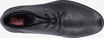 Boots chukka di Rieker in nero