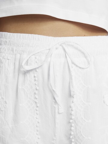 Nicowa Regular Shorts ELIWIO in Weiß