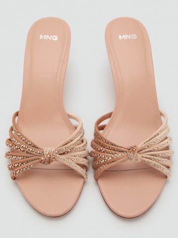 MANGO Muiltjes 'VELVET-A' in Beige