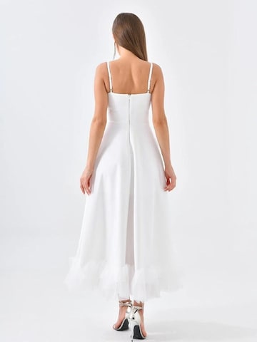 Robe WOMAN VISION en blanc