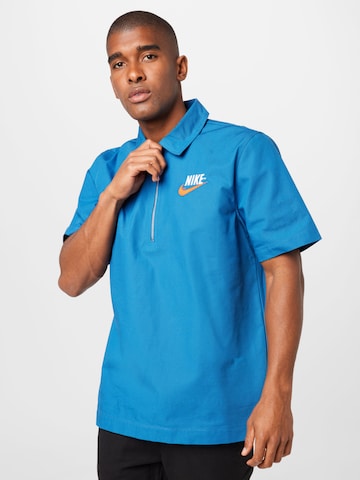 T-Shirt Nike Sportswear en bleu : devant