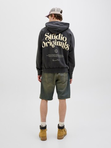 JACK & JONES - Sudadera en negro: frente