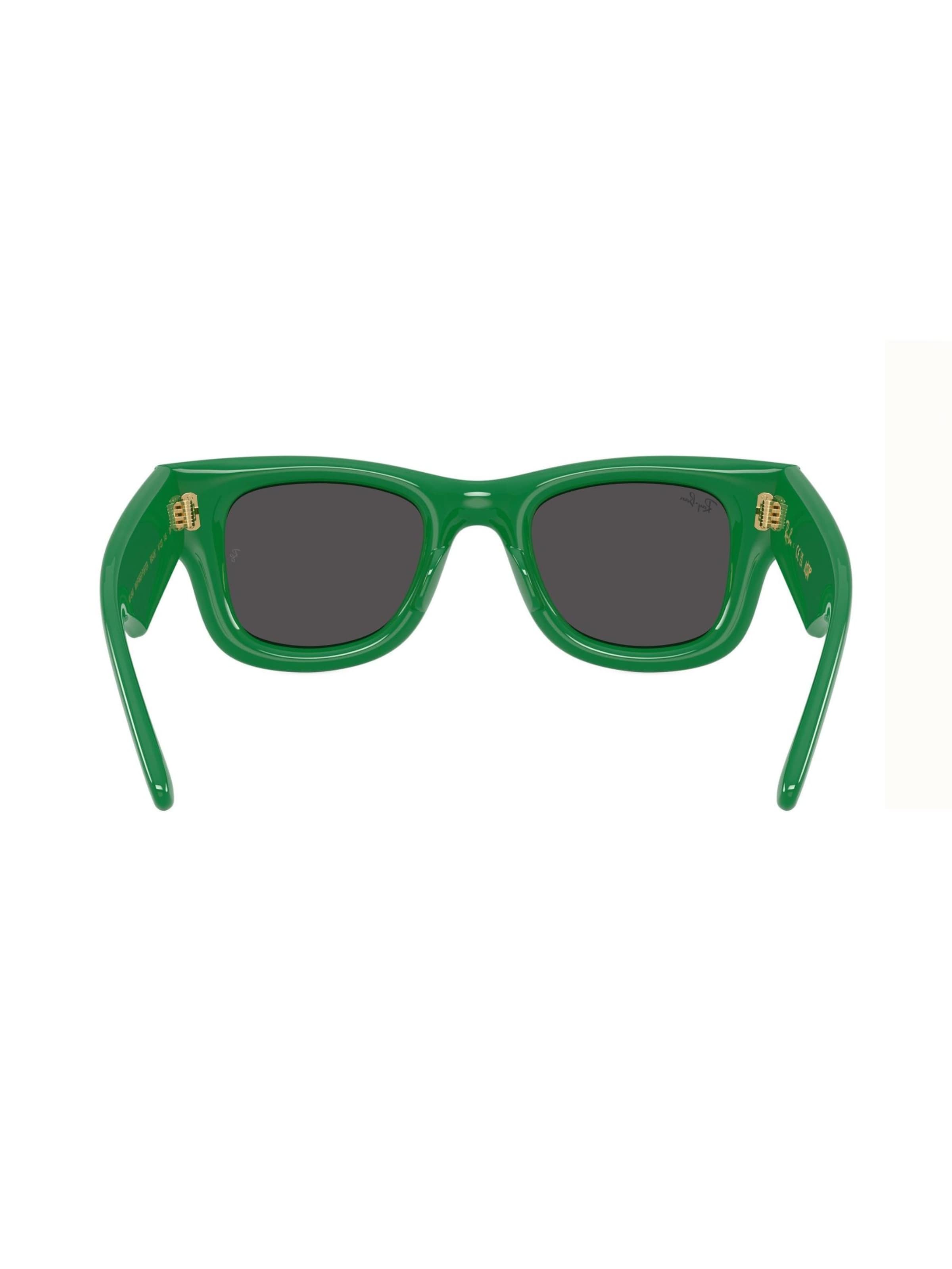 Ray-Ban Sunglasses in Green