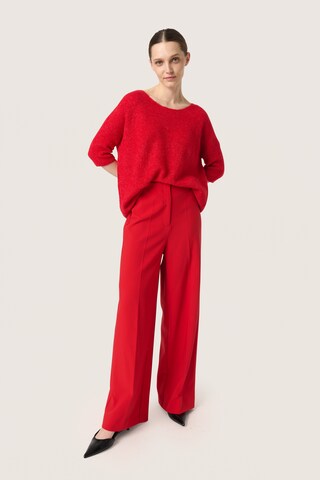 SOAKED IN LUXURY - Pullover 'Tuesday' em vermelho