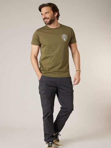 T-Shirt 'DEKARI' Deeluxe en vert